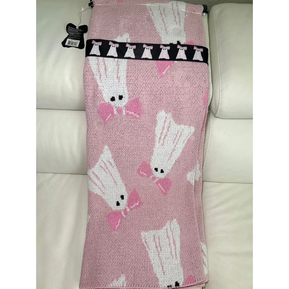 Spooky Vibes Throw Blanket Pink Ghost Bow 50x70 Chenille Halloween Coquette New